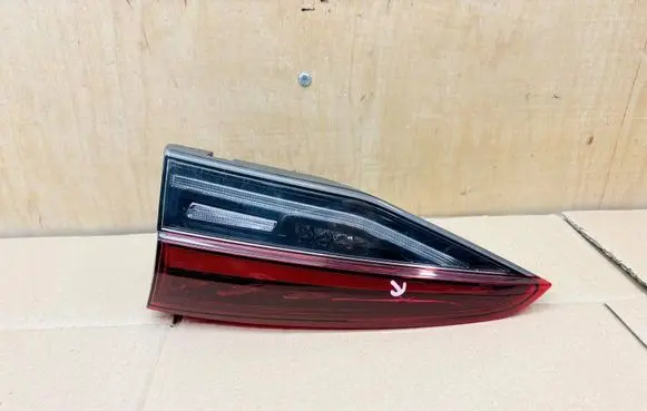 Skoda Octavia Mk4 Rear/tail lights 5E7945308A