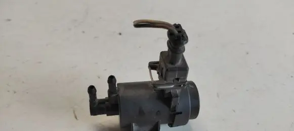 Renault Scenic I Turbo solenoid valve 7700113071