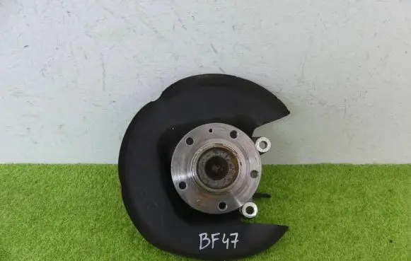 Peugeot 308 Rear wheel bearing hub cc73n03