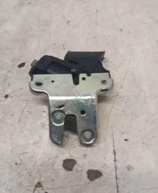 Audi A6 S6 C6 4F Tailgate/trunk/boot lock/catch/latch 4F5827505