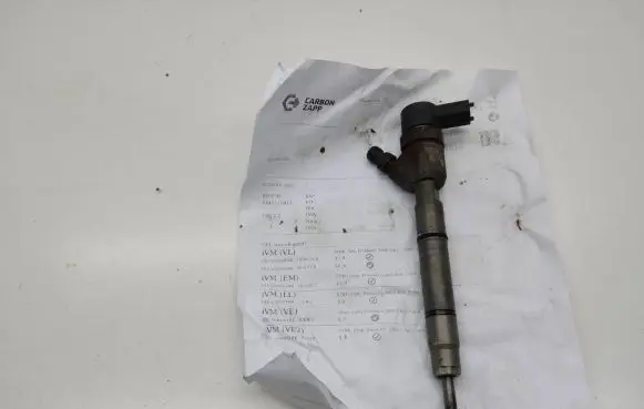 Hyundai ix35 Fuel injector 0445110411