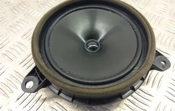 Toyota Highlander XU70 Rear door speaker 86160-02B40