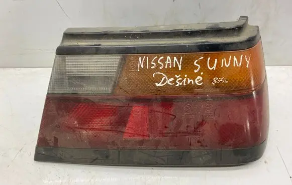 Nissan Sunny Rear/tail lights