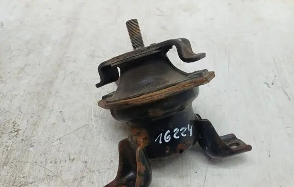 Mitsubishi Outlander Engine mount bracket