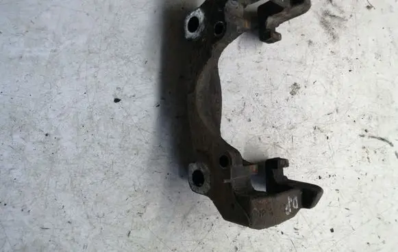 Ford Mondeo MK IV Front Brake Caliper Pad/Carrier 