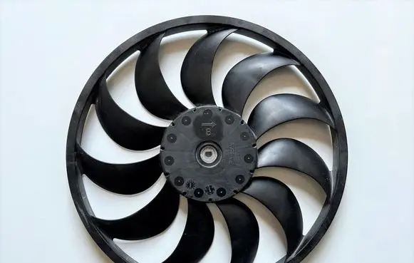 Nissan Leaf II (ZE1) Fan impeller 21486JK60B