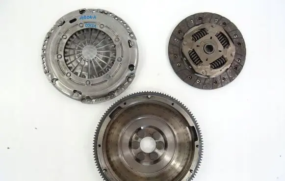 Seat Arona Clutch set kit 040141025N 04C141032D