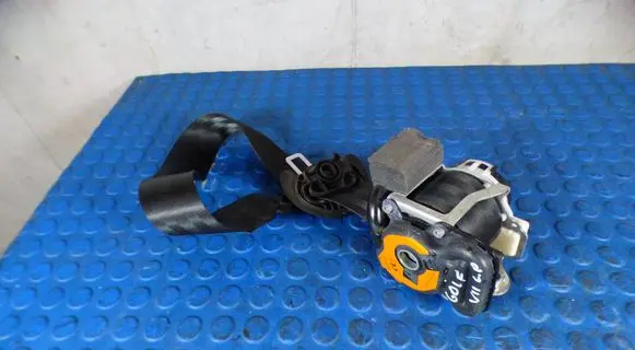 Volkswagen Golf VII Front seatbelt CART5G4857705 5G4857705