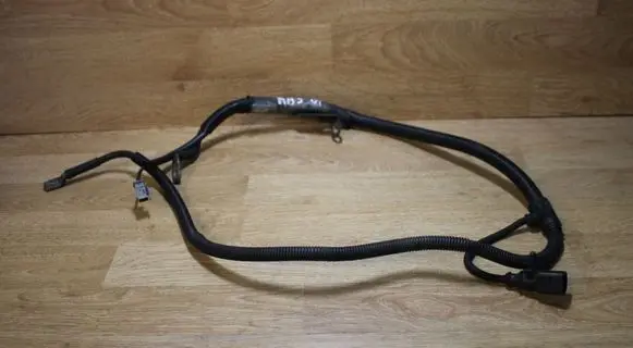 Audi A4 S4 B5 8D Positive cable (battery) 071973851
