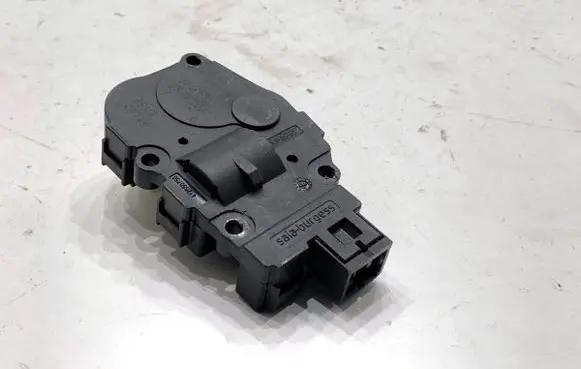 Mercedes-Benz S W221 Air flap motor/actuator EFB330