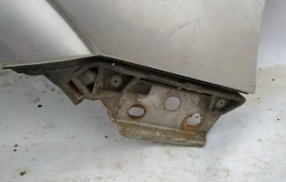 Opel Astra G Front bumper mounting bracket