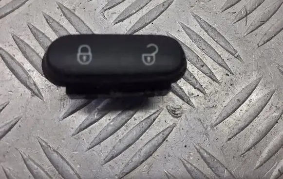Seat Leon (1P) Central locking switch button 5P0962125A