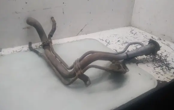 Fuel tank filler neck pipe