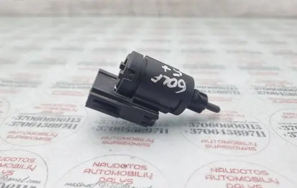 Volkswagen Golf Plus Brake pedal sensor switch 3B0945511A