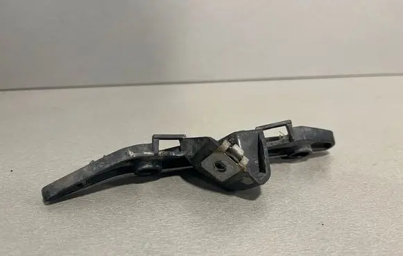 BMW 3 GT F34 Headlight/headlamp mounting bracket 7293803