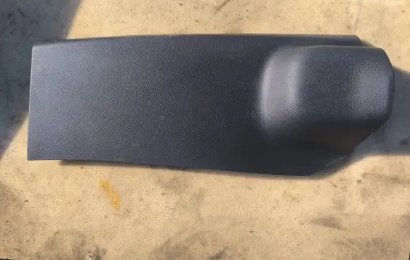 (B) pillar trim (bottom)