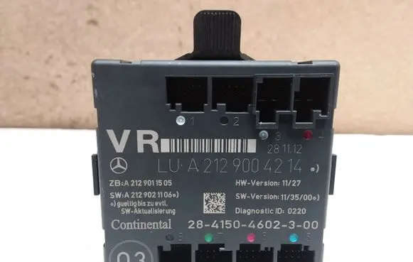 Mercedes-Benz C W204 Door control unit/module A2129004214