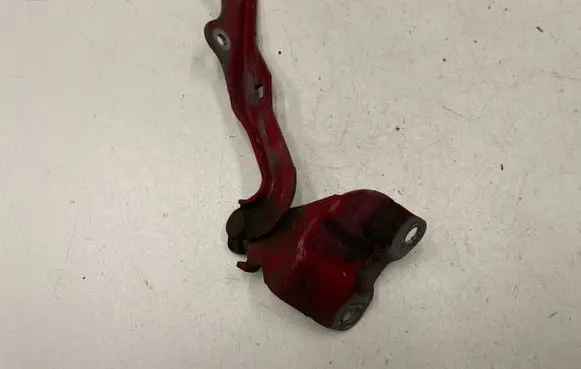 Mazda 6 Engine bonnet/hood hinges