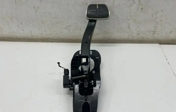BMW 3 G20 G21 Brake pedal 6874290 6855309