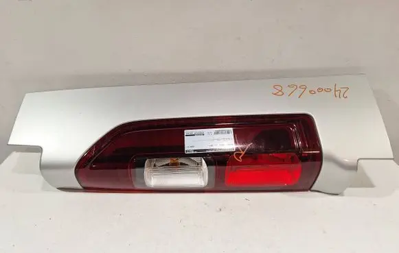 Renault Trafic III (X82) Rear/tail lights