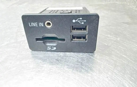 Ford Edge II USB socket connector EM2T14F014AA 04315012126