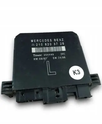 Mercedes-Benz E W210 Door control unit/module 2108203726