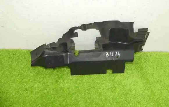 Audi A3 S3 8V Intercooler air guide/duct channel 8V011283K