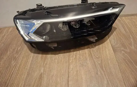 Citroen DS7 Crossback Headlight/headlamp 9816527180