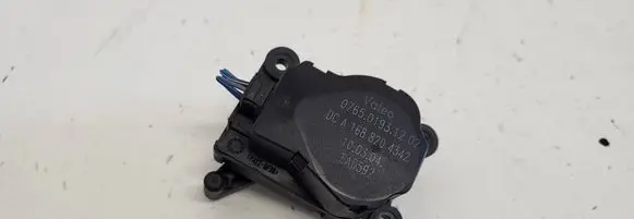 Mercedes-Benz A W168 Air flap motor/actuator 076501931202 A1688204342