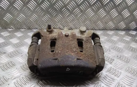 Nissan Leaf I (ZE0) Front brake caliper