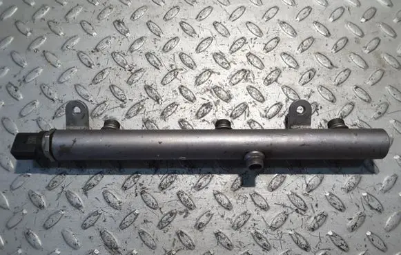 Mercedes-Benz GLK (X204) Fuel main line pipe A64207025 0918200563 0281002843