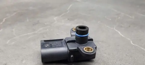 BMW 3 E46 Air pressure sensor 7503208