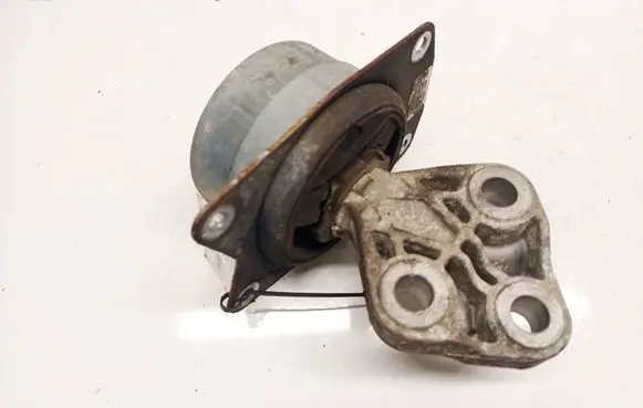 Opel Insignia A Engine mount bracket 13322173