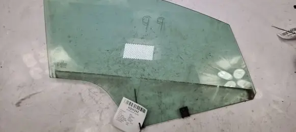 Peugeot 3008 I Front windscreen/windshield window 43R-000929