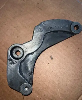 BMW 5 E39 Generator/alternator bracket 2248561