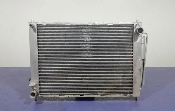 Renault Clio III Coolant radiator 