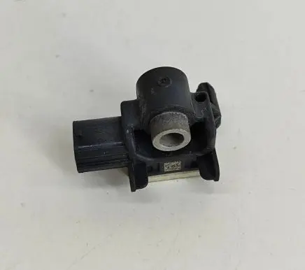 Mitsubishi Outlander Airbag deployment crash/impact sensor 8651A165