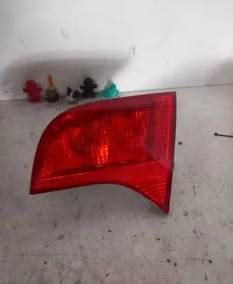 Audi A4 S4 B7 8E 8H Tailgate rear/tail lights 8E9945094 484502 ULO749002