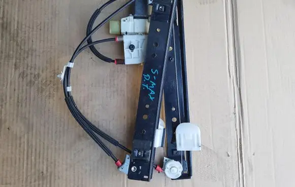 Ford Galaxy Rear window lifting mechanism without motor 