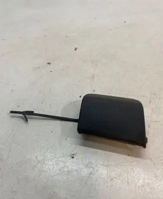 Volkswagen Jetta VI Rear bumper row hook cap/cover 5l6807441