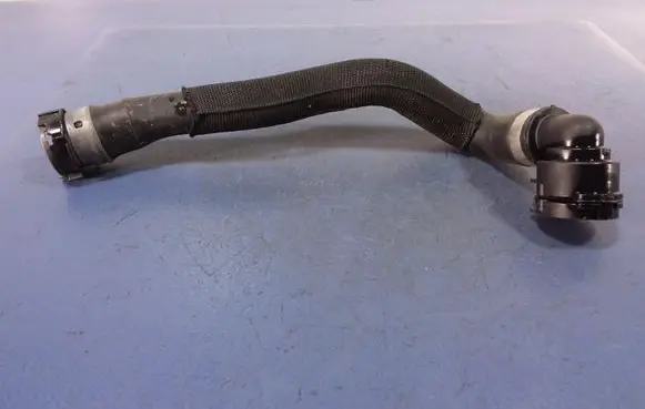 Mercedes-Benz GLC X253 C253 Engine coolant pipe/hose A2535014000