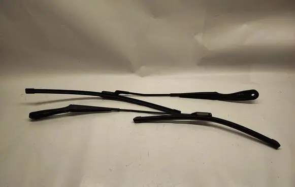 Ford Mustang Mach-E Windshield/front glass wiper blade LJ8B17527AA