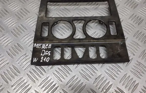 Mercedes-Benz E W210 Panel trim A2106830308