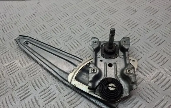 Toyota Avensis T270 Rear door manual window regulator 6983002210