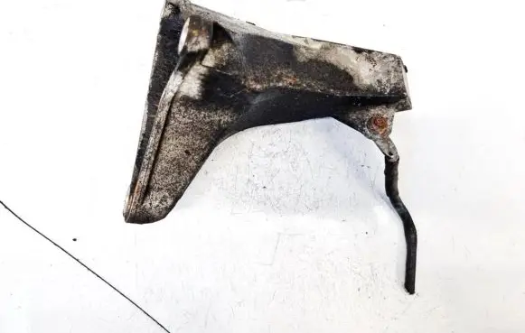 Skoda Superb B5 (3U) Engine mounting bracket 8d0199308ag