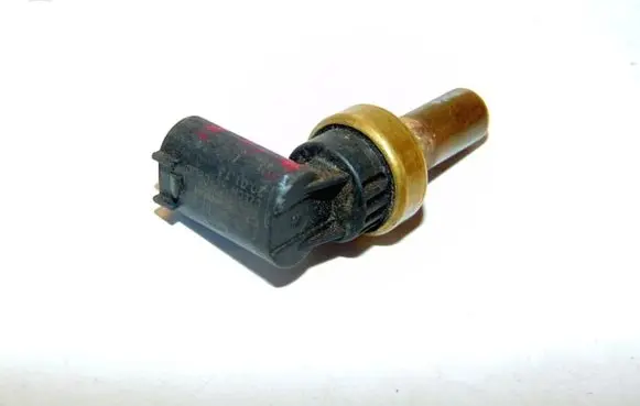 Mercedes-Benz ML W163 Coolant temperature sensor A0009050700 0009050700