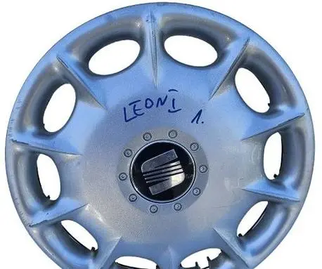 Seat Leon (1P) R12 wheel hub/cap/trim 1M0601147A