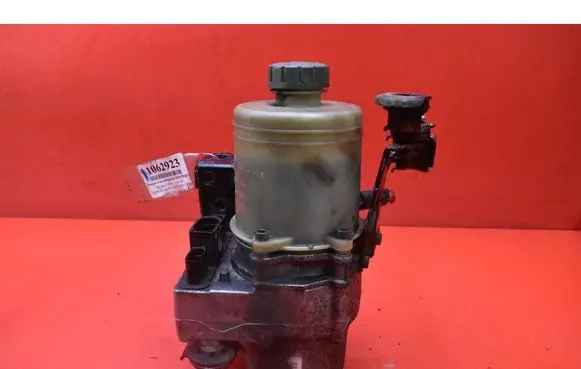 Skoda Fabia Mk1 (6Y) Power steering pump 6Q0423155AJ