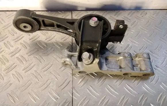 Lexus RX 450H Gearbox mount 