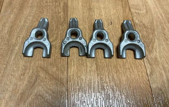 BMW 5 E60 E61 Fuel Injector clamp holder 